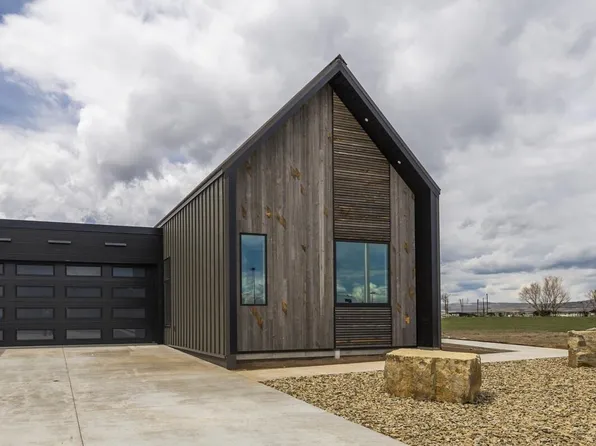 725 Stone St #4, Cody, WY 82414