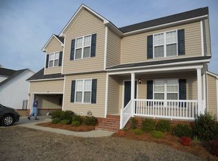 44 Guilford Ct, Spring Lake, NC 28390