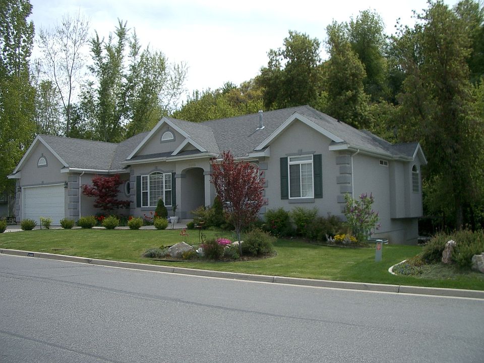 2nd image of 2560 E Kays Creek Dr