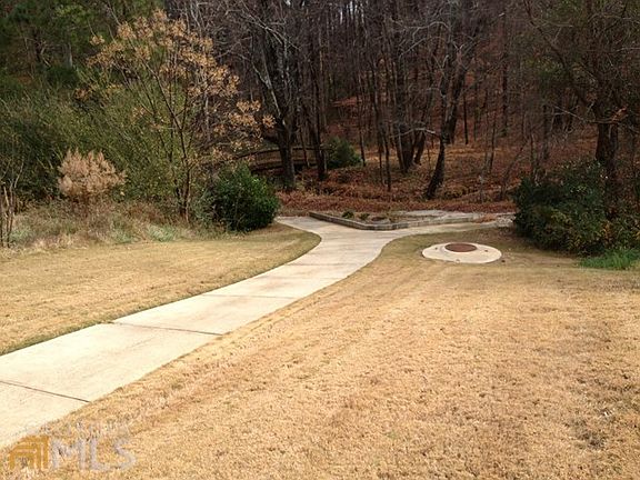 3rd image of 6270 Garden Cir #0