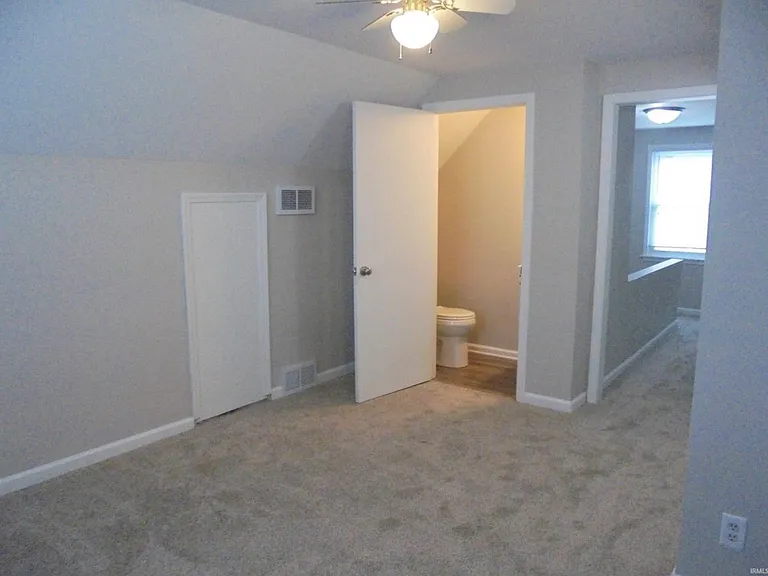2704 S Macedonia Ave — Photo 10