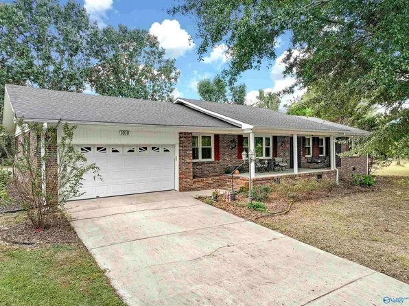 1010 9th St NW, Arab, AL 35016