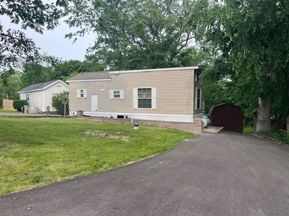 2795 E 28th Rd Lot 1404, Seneca, IL 61360