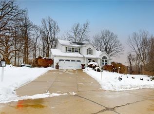26487 Buckthorn Rd, Bedford, OH 44146