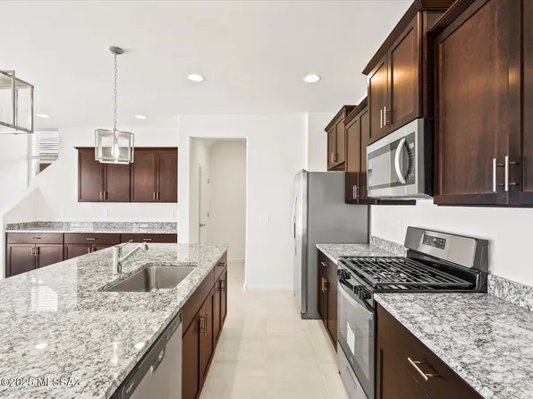 6631 E Camino Rebina, Tucson, AZ 85756