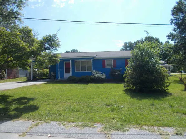 105 Billee St, Greenwood, SC 29649