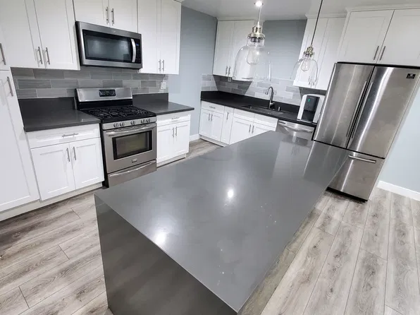 22137 Hackney St, Canoga Park, CA 91304