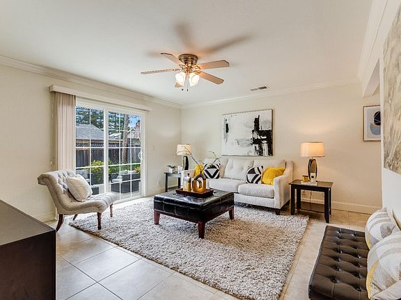 2nd image of 408 Casa View Dr