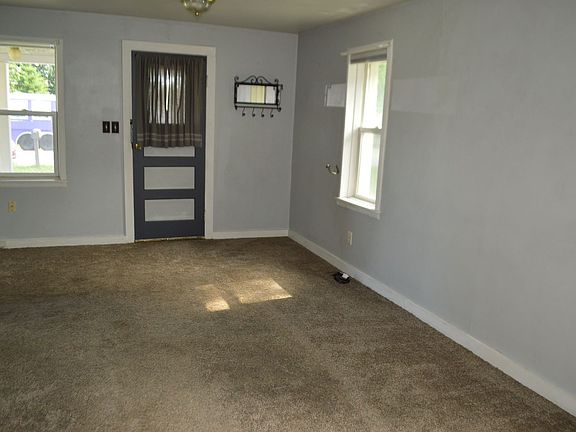 3rd image of 2310 1st Ave S