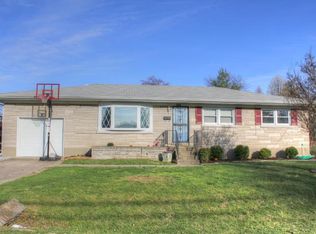 5401 Dahl Rd, Louisville, KY 40213