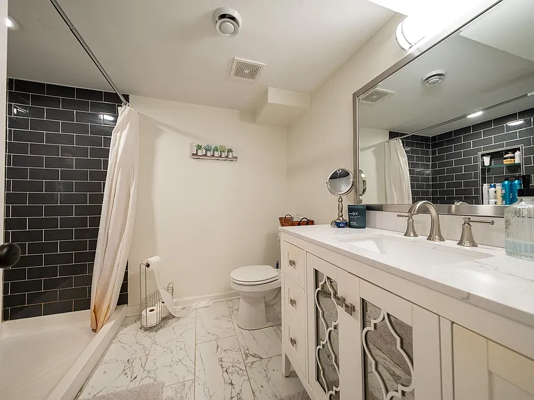 4948 Normandy Pl — Photo 18