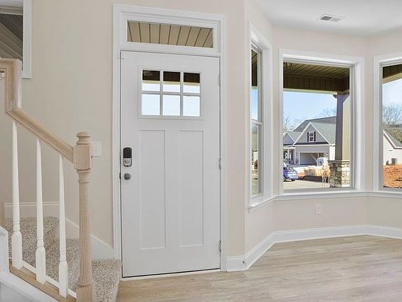 4th image of 128 Stratter Dr