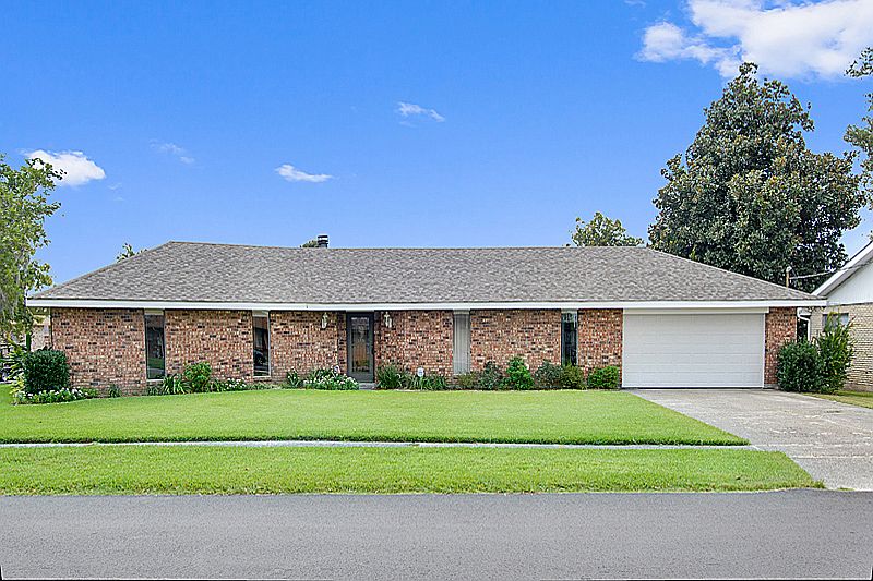 1st image of 5235 Karen Dr