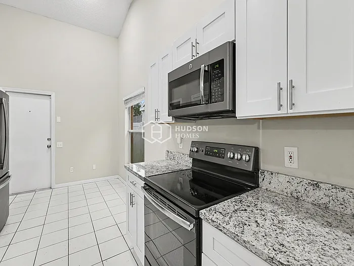 10416 Hallmark Blvd — Photo 9