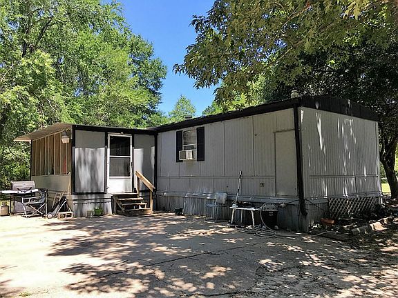 Enclosed Porch for those Chilly nights!!