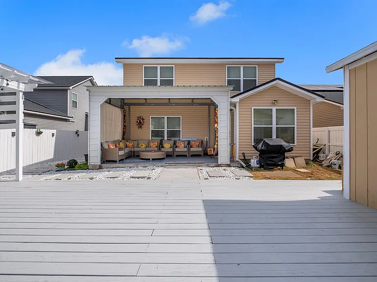 4800 Silent Creek Ln — Photo 46