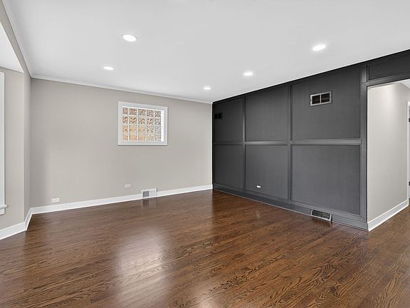 3rd image of 311 N Home Ave