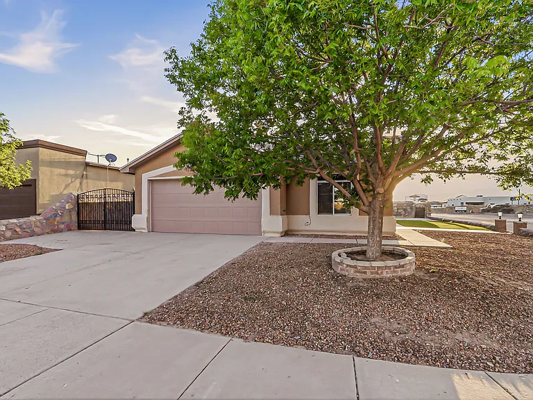 732 Desert Sage Dr — Photo 3