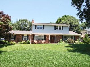 103 Clover Dr, Hockessin, DE 19707