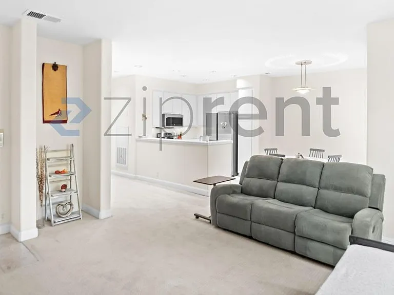 440 Navaro Pl #219 — Photo 11