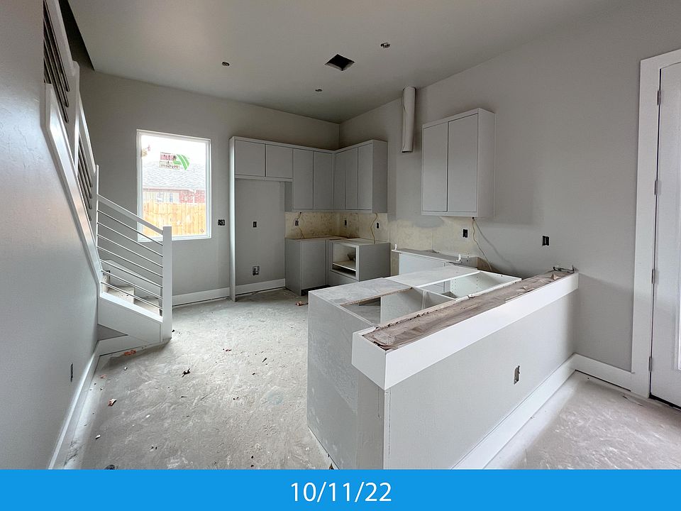 2nd image of 2542 NW 129th St