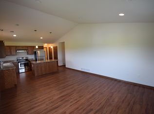 2221 Links St, Mankato, MN 56001