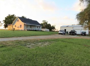 4204 NW County Road 1002 Rd, Butler, MO 64730