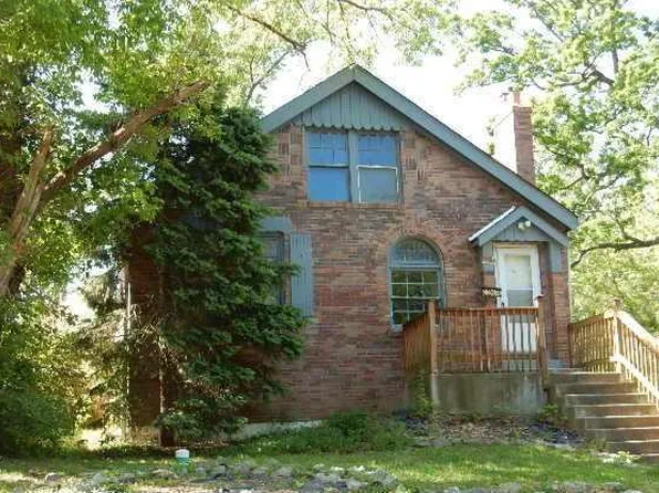 8326 Monroe Ave, Saint Louis, MO 63114