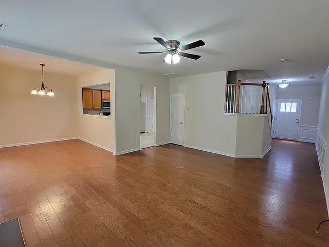 1317 Corwith Dr — Photo 6