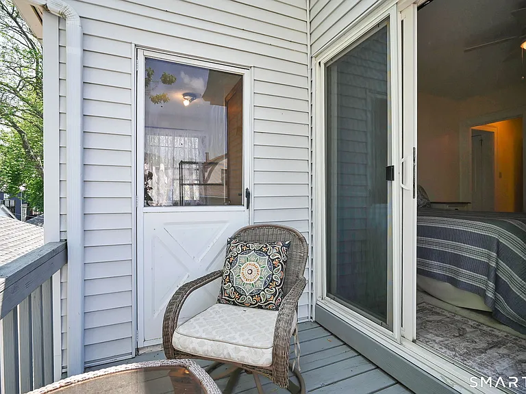 38 Price Blvd — Photo 17