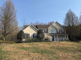 733 Sugars Bridge Rd, West Chester, PA 19380