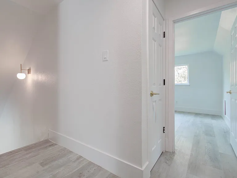 550 Brandon Rd — Photo 19