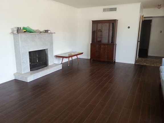 3rd image of 3900 Las Vegas Dr