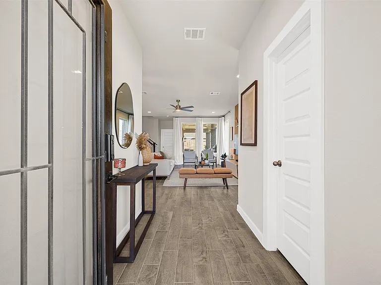 27014 Wandering Glen Ln — Photo 2