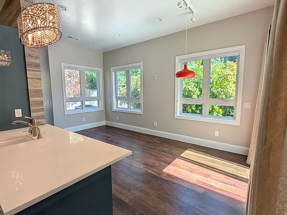 living/dining area