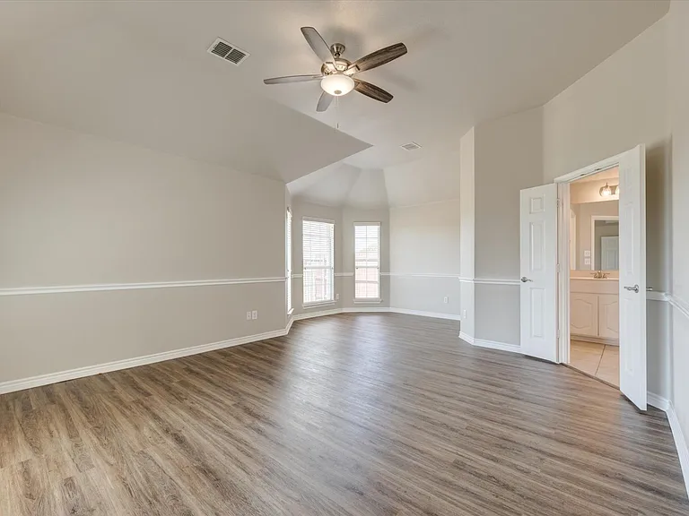 2600 Stable Door Ln — Photo 10