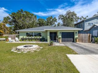 2911 Magnolia St, Fort Myers, FL 33901