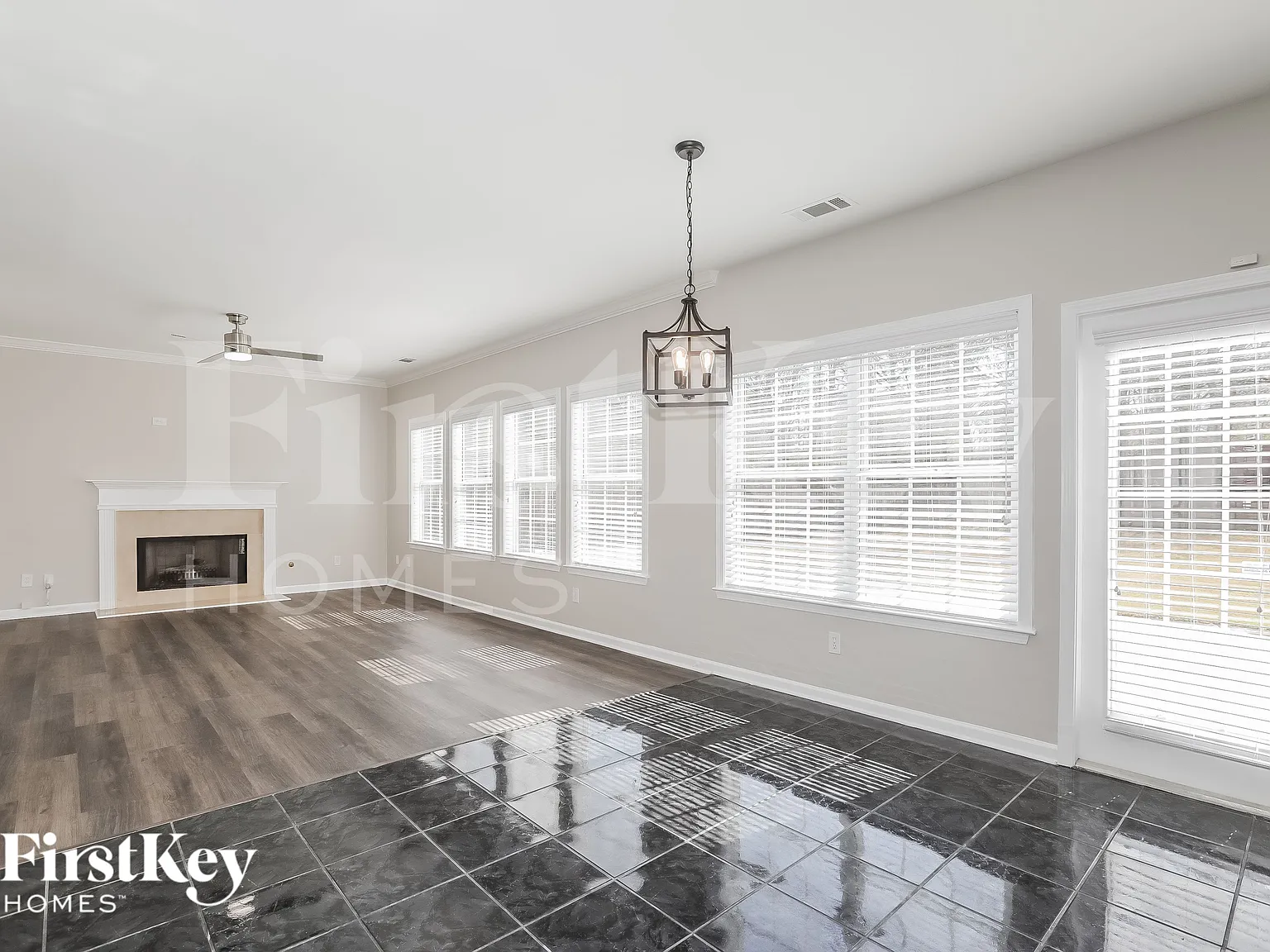 5 bed, 2.5 bath, 2754 sqft, $2,985 — Photo 4