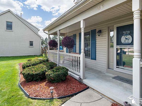 3rd image of 6639 Williams Pl