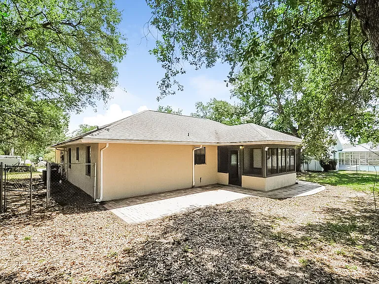 801 Cambridge Way — Photo 23
