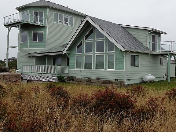 2nd image of 1412 Storm King Way