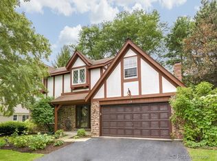 2030 Dorset Dr, Wheaton, IL 60189