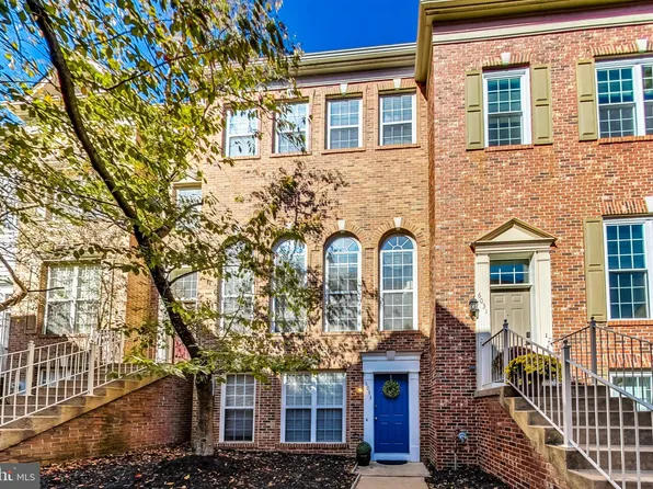 6033 Ricketts Walk, Alexandria, VA 22312