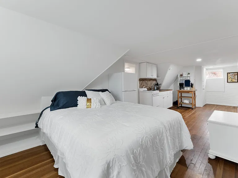 804 N Perry Ave #B — Photo 7