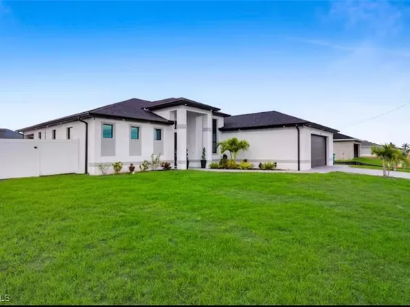 523 NW 16th Pl, Cape Coral, FL 33993