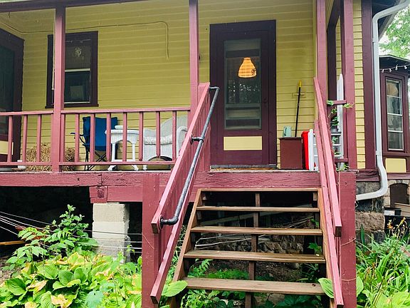 Back entry-way. Most commonly used entry by occupants of this apartment.