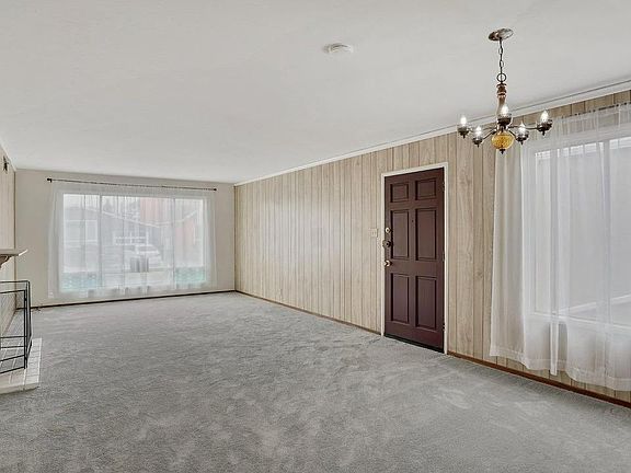 3rd image of 37 Northridge Dr