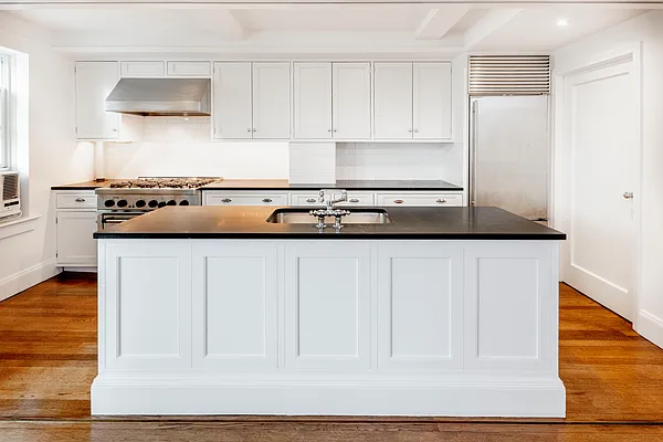 Rented by Douglas Elliman | media 15