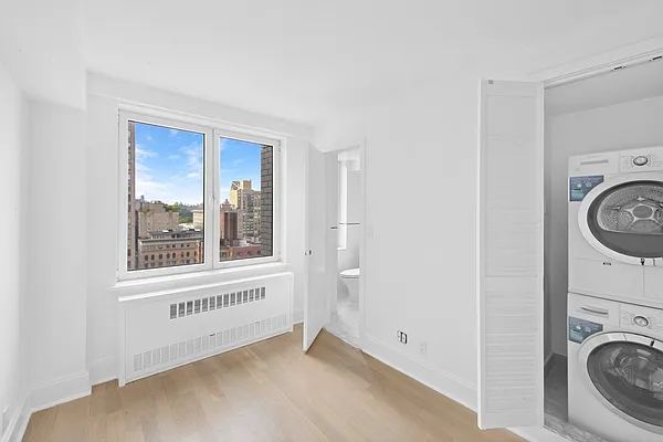 Rented by Stonehenge NYC LLC | media 24