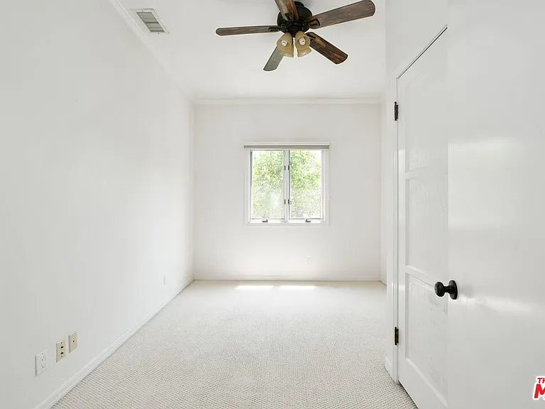 333 S McCarty Dr — Photo 19